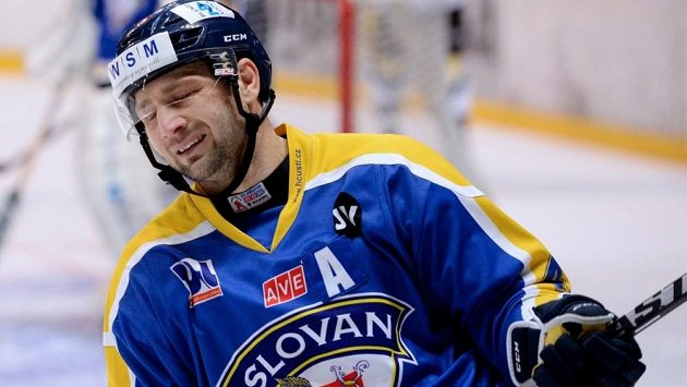 Hokejista Ústí nad Labem Jaroslav Roubík smutní. Bude mít kde hrát? Hokejista Ústí nad Labem Jaroslav Roubík smutní. Bude mít kde hrát?