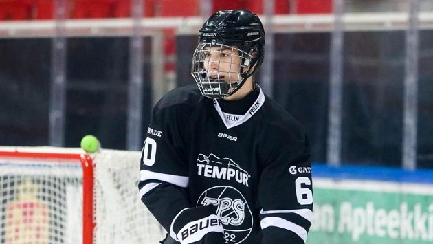 Juraj Slafkovský v dresu TPS Turku. Juraj Slafkovský v dresu TPS Turku.