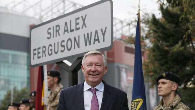 Bývalý trenér Manchesteru United Sir Alex Ferguson má svoji ulici. Bývalý trenér Manchesteru United Sir Alex Ferguson má svoji ulici.