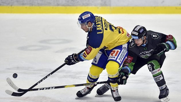 Zleva Dominik Lakatoš ze Zlína a David Bernad z Mladé Boleslavi. Zleva Dominik Lakatoš ze Zlína a David Bernad z Mladé Boleslavi.