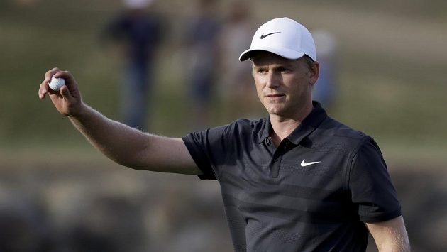 Američan Adam Long při turnaji CareerBuilder Challenge v La Quintě. Američan Adam Long při turnaji CareerBuilder Challenge v La Quintě.