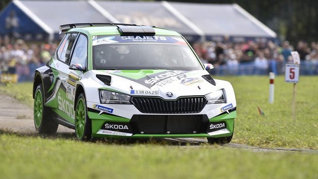 Česká posádka Jan Kopecký a Pavel Dresler s vozem Škoda Fabia R5 Evo na Barum rallye. Česká posádka Jan Kopecký a Pavel Dresler s vozem Škoda Fabia R5 Evo na Barum rallye.