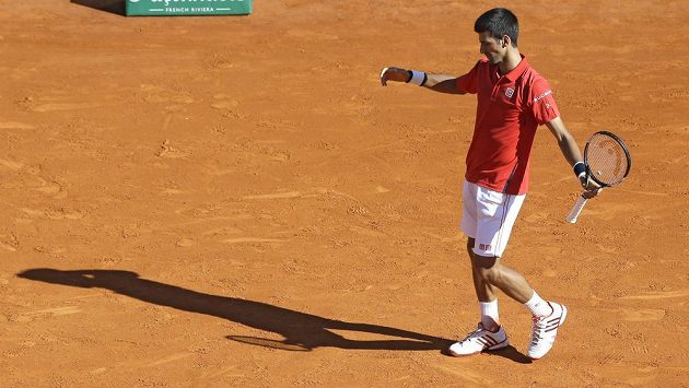 Novak Djokovič ze Srbska při utkání s Jiřím Veselým v Monte Carlu. Novak Djokovič ze Srbska při utkání s Jiřím Veselým v Monte Carlu.