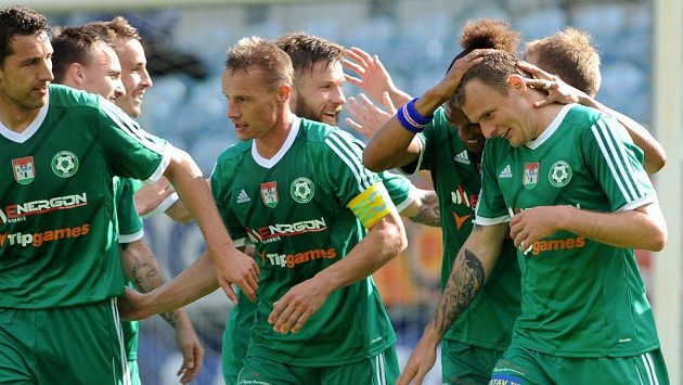 Útočník Příbrami Jakub Řezníček (vpravo) se raduje z gólu proti Budějovicím. Útočník Příbrami Jakub Řezníček (vpravo) se raduje z gólu proti Budějovicím.