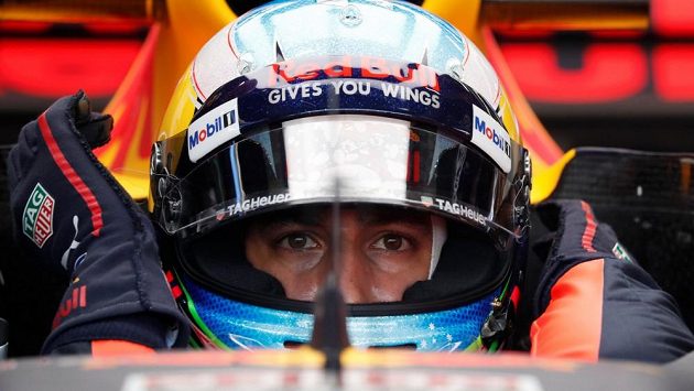 Daniel Ricciardo byl v tréninku rychlý jako blesk. Daniel Ricciardo byl v tréninku rychlý jako blesk.