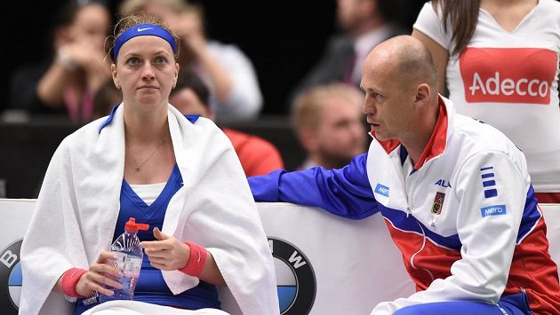 Kapitán Petr Pála a Petra Kvitová. Kapitán Petr Pála a Petra Kvitová.