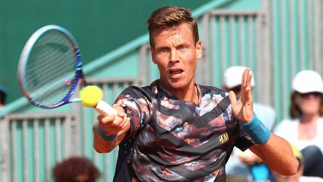 Tenista Tomáš Berdych na turnaji v Monte Carlu. Tenista Tomáš Berdych na turnaji v Monte Carlu.