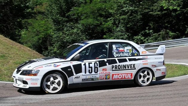 Tomáš Vavřinec s Mitsubishi Lancer míří za Pohárem FIA. Tomáš Vavřinec s Mitsubishi Lancer míří za Pohárem FIA.