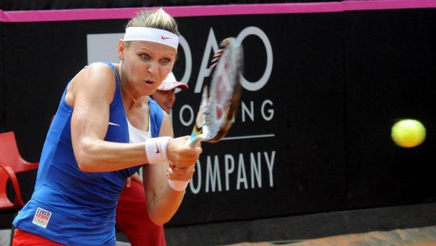 Tenistka Lucie Šafářová v utkání proti Robertě Vinciové z Itálie. Tenistka Lucie Šafářová v utkání proti Robertě Vinciové z Itálie.