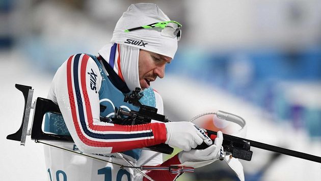 Emil Hegle Svendsen z NOrska při sprintu. Emil Hegle Svendsen z NOrska při sprintu.