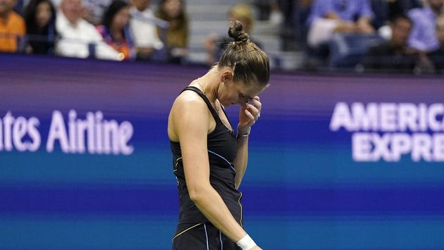 Česká tenistka Karolína Plíšková během zápasu čtvrtfinále US Open. Česká tenistka Karolína Plíšková během zápasu čtvrtfinále US Open.