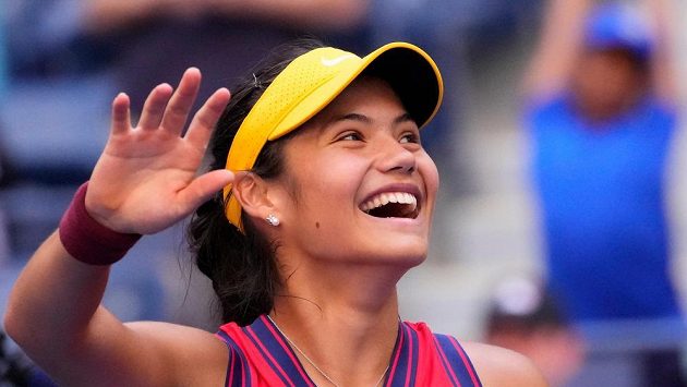 Emma Raducanuová se raduje z postupu do čtvrtfinále US Open Emma Raducanuová se raduje z postupu do čtvrtfinále US Open