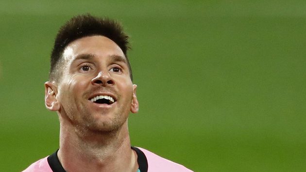 Lionel Messi se může smát. Dosáhl rekordní mety 644 gólů a na základě toho teď Budweiser obdarovává gólmany, které pokořil. Lionel Messi se může smát. Dosáhl rekordní mety 644 gólů a na základě toho teď Budweiser obdarovává gólmany, které pokořil.
