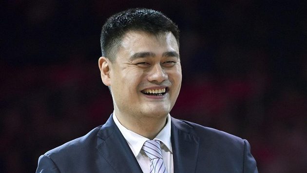 Jao Ming byl zvolen šéfem čínské basketbalové asociace Jao Ming byl zvolen šéfem čínské basketbalové asociace