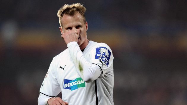 Plzeňský obránce David Limberský během utkání se Spartou. Plzeňský obránce David Limberský během utkání se Spartou.