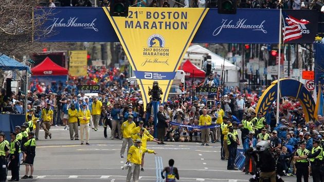 Bostonský maratón měl letos už 121. ročník. Bostonský maratón měl letos už 121. ročník.