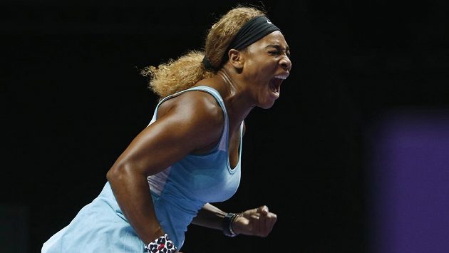 Serena Williamsová se raduje při semifinálovém duelu v rámci Turnaje mistryň v Singapuru. Serena Williamsová se raduje při semifinálovém duelu v rámci Turnaje mistryň v Singapuru.