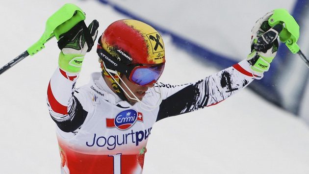 Rakušan Marcel Hirscher z Rakouska se raduje po prvním kole slalomu finále SP v Lenzerheide. Rakušan Marcel Hirscher z Rakouska se raduje po prvním kole slalomu finále SP v Lenzerheide.