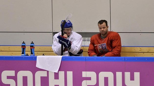 Ondřej Palát (vlevo) a Radko Gudas na tréninku české reprezentace v Soči. Ondřej Palát (vlevo) a Radko Gudas na tréninku české reprezentace v Soči.