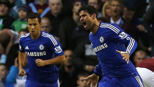 Nová posila Chelsea Diego Costa (vpravo) se raduje z gólu proti Burnley. Nová posila Chelsea Diego Costa (vpravo) se raduje z gólu proti Burnley.