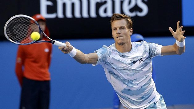 Český tenista Tomáš Berdych v semifinále Australian Open proti Andymu Murraymu. Český tenista Tomáš Berdych v semifinále Australian Open proti Andymu Murraymu.