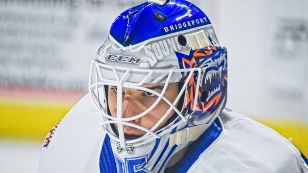 Český brankář Jakub Škarek v masce týmu Bridgeport Sound Tigers. Český brankář Jakub Škarek v masce týmu Bridgeport Sound Tigers.