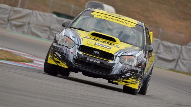 Lukáš Vojáček si jede se Subaru pro vítězství. Lukáš Vojáček si jede se Subaru pro vítězství.