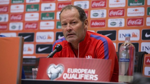 Trenér nizozemských fotbalistů Danny Blind Trenér nizozemských fotbalistů Danny Blind