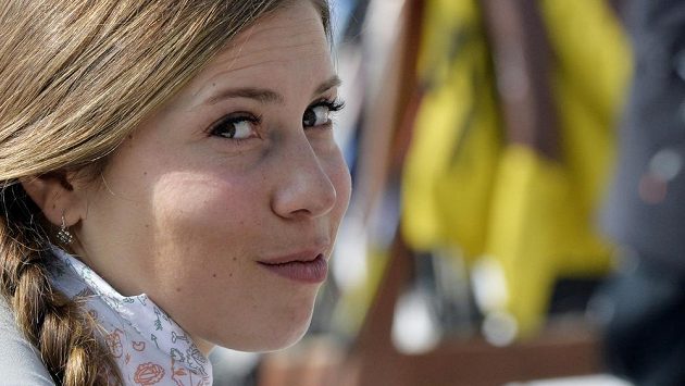 Olympijská vítězka ve snowboardkrosu Eva Samková během lyžařské exhibice v Rokytnici nad Jizerou. Olympijská vítězka ve snowboardkrosu Eva Samková během lyžařské exhibice v Rokytnici nad Jizerou.