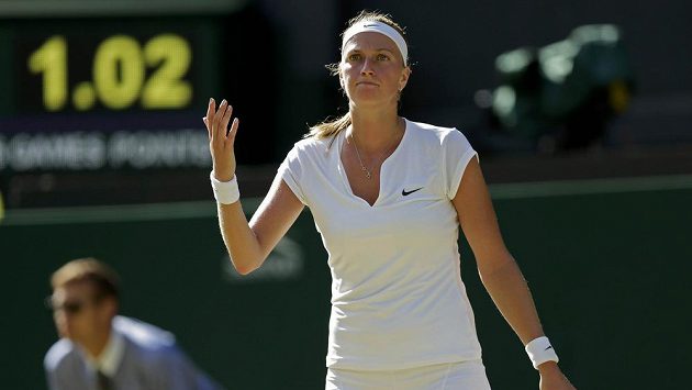 Zklamaná Petra Kvitová. Třetí titul ve Wimbledonu letos nevybojuje. Zklamaná Petra Kvitová. Třetí titul ve Wimbledonu letos nevybojuje.