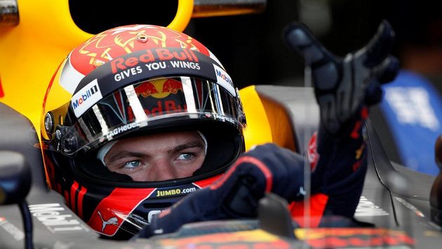 Pilot Red Bullu Max Verstappen při prvním tréninku na GP Ázerbájdžánu. Pilot Red Bullu Max Verstappen při prvním tréninku na GP Ázerbájdžánu.