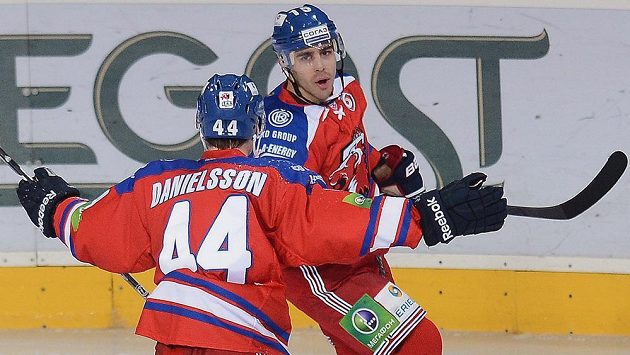 Útočník Nicklas Danielsson ve Lvu Praha skončil. Útočník Nicklas Danielsson ve Lvu Praha skončil.