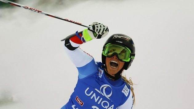 Švýcarská lyžařka Lara Gutová vyhrála obrí slalom v Lienzu. Švýcarská lyžařka Lara Gutová vyhrála obrí slalom v Lienzu.