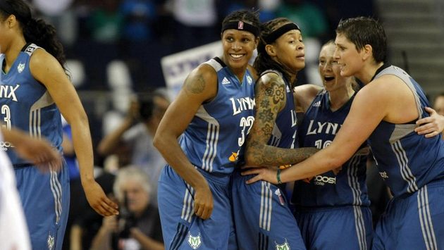 Basketbalistky Minnesoty se radují z titulu. Basketbalistky Minnesoty se radují z titulu.