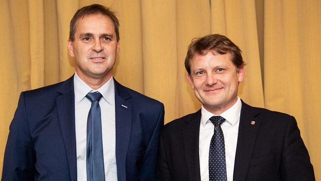 Attila Szabó (vlevo) a Martin Doktor během slavnostního vyhlášení ankety Sportovec roku 2018 v Praze. Attila Szabó (vlevo) a Martin Doktor během slavnostního vyhlášení ankety Sportovec roku 2018 v Praze.