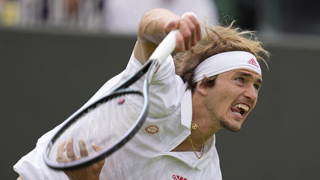 Německý tenista Alexander Zverev ve druhém kole Wimbledonu. Německý tenista Alexander Zverev ve druhém kole Wimbledonu.