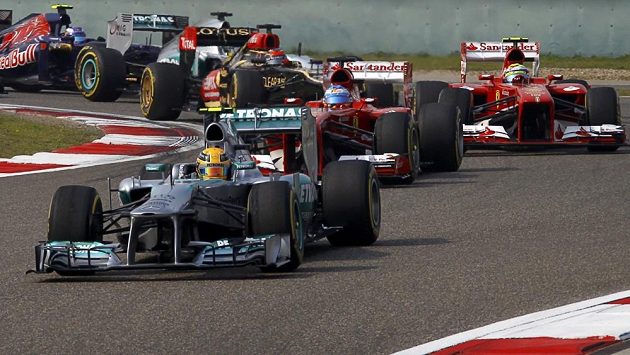 Svět závodů formule 1 (ilustrační foto) Svět závodů formule 1 (ilustrační foto)