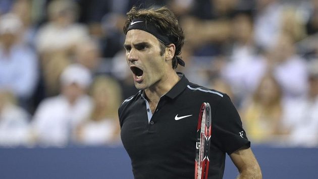 Švýcar Roger Federer se raduje po výhře nad Francouzem Gaelem Monfilsem. Švýcar Roger Federer se raduje po výhře nad Francouzem Gaelem Monfilsem.