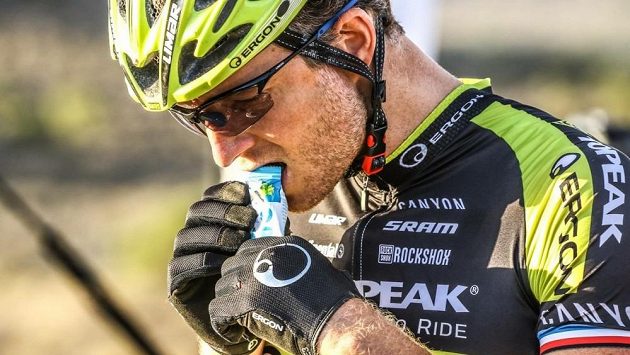 Český biker Kristián Hynek před startem závodu Attakwas v Jihoafrické republice Český biker Kristián Hynek před startem závodu Attakwas v Jihoafrické republice