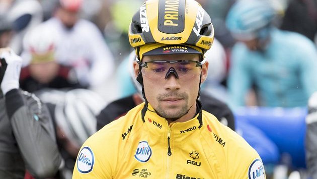 Slovinský cyklista Primož Roglič vyhrál předposlední čtvrtou etapu závodu Kolem Romandie a pojistil si průběžné vedení. Slovinský cyklista Primož Roglič vyhrál předposlední čtvrtou etapu závodu Kolem Romandie a pojistil si průběžné vedení.