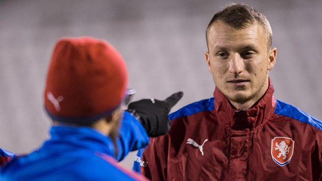 Michael Krmenčík během tréninku fotbalové reprezentace před zápasy s Norskem a Dánskem. Michael Krmenčík během tréninku fotbalové reprezentace před zápasy s Norskem a Dánskem.