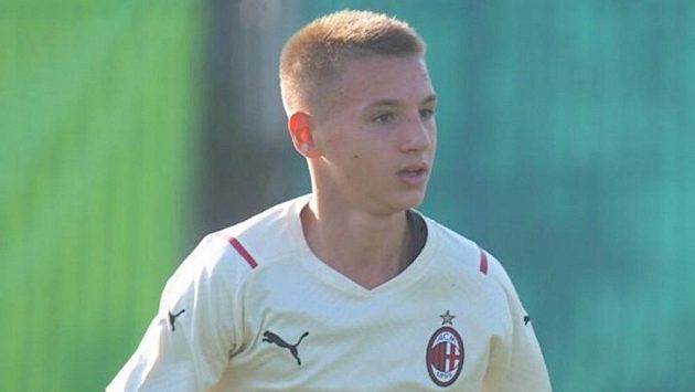 Talentovaný mladík Francesco Camarda. Talentovaný mladík Francesco Camarda.