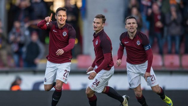 Daniel Holzer slaví gól proti Karviné. Daniel Holzer slaví gól proti Karviné.