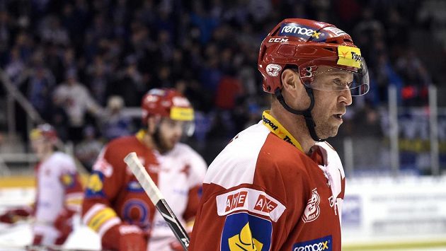 It’s end!  The world vice-champion and champion of the Czech Republic, Russia and Switzerland is saying goodbye to hockey