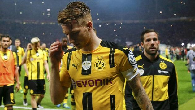 Němec Marco Reus z Dortmundu nepojede kvůli zranění na EURO. Němec Marco Reus z Dortmundu nepojede kvůli zranění na EURO.