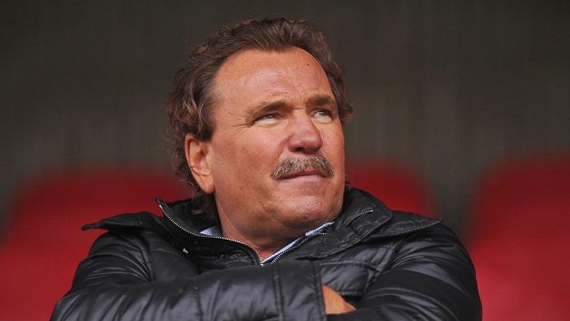 Ivan Horník býval na žižkovské tribuně v poslední době často k vidění. Ivan Horník býval na žižkovské tribuně v poslední době často k vidění.