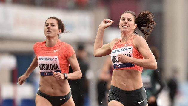 České překážkářky Zuzana Hejnová (vpravo) a Denisa Rosolová. České překážkářky Zuzana Hejnová (vpravo) a Denisa Rosolová.
