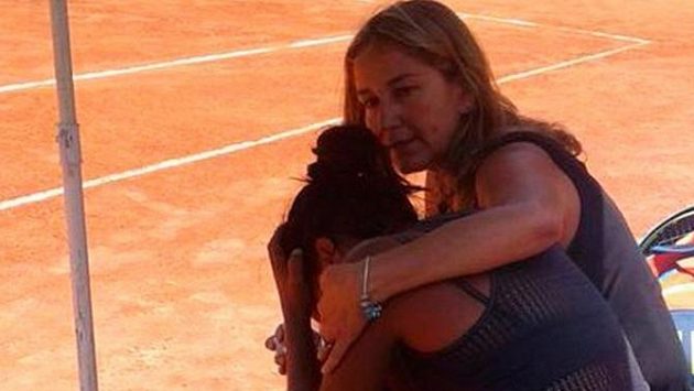 Zdrcená Daniela Seguelová na turnaji v Santiagu. Zdrcená Daniela Seguelová na turnaji v Santiagu.