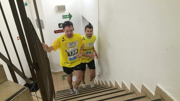 24 pater, ti nejlepší si je dali 16x po sobě! 24 pater, ti nejlepší si je dali 16x po sobě!