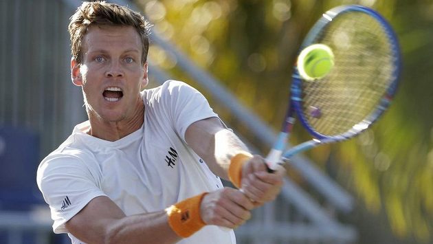 Tomáš Berdych na turnaji v Miami v utkání proti Bernardu Tomicovi z Austrálie. Tomáš Berdych na turnaji v Miami v utkání proti Bernardu Tomicovi z Austrálie.